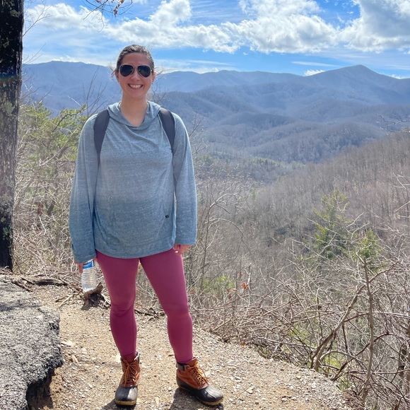 Meet your Posher, Mackenzie - Picture 2 of 3